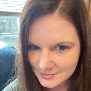 Meet your Posher, Kristine